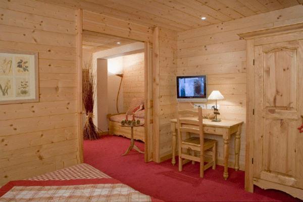 Chalet-Hotel Alpage & Spa Vars  Exterior photo